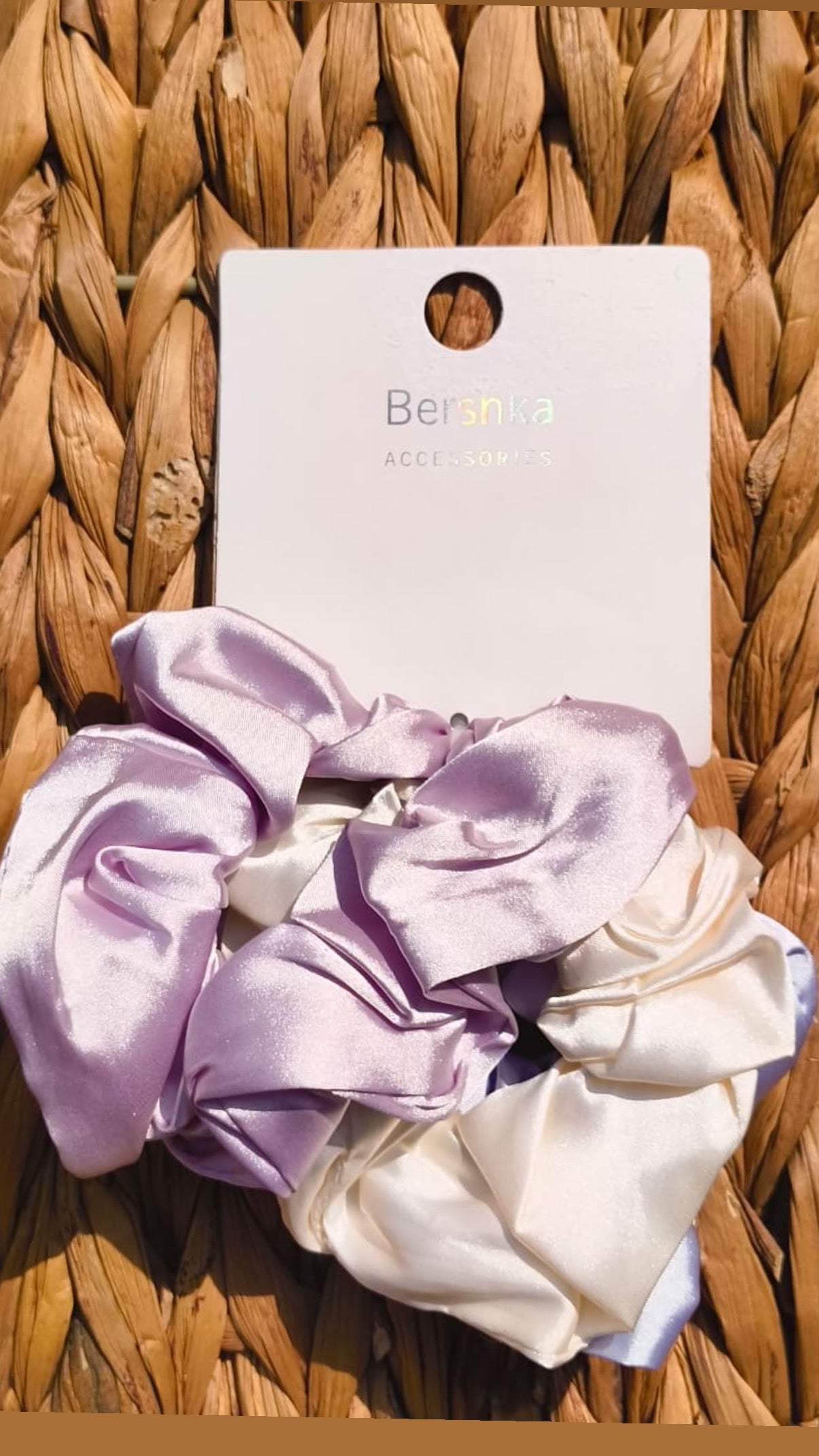 Berksha satin scrunchies