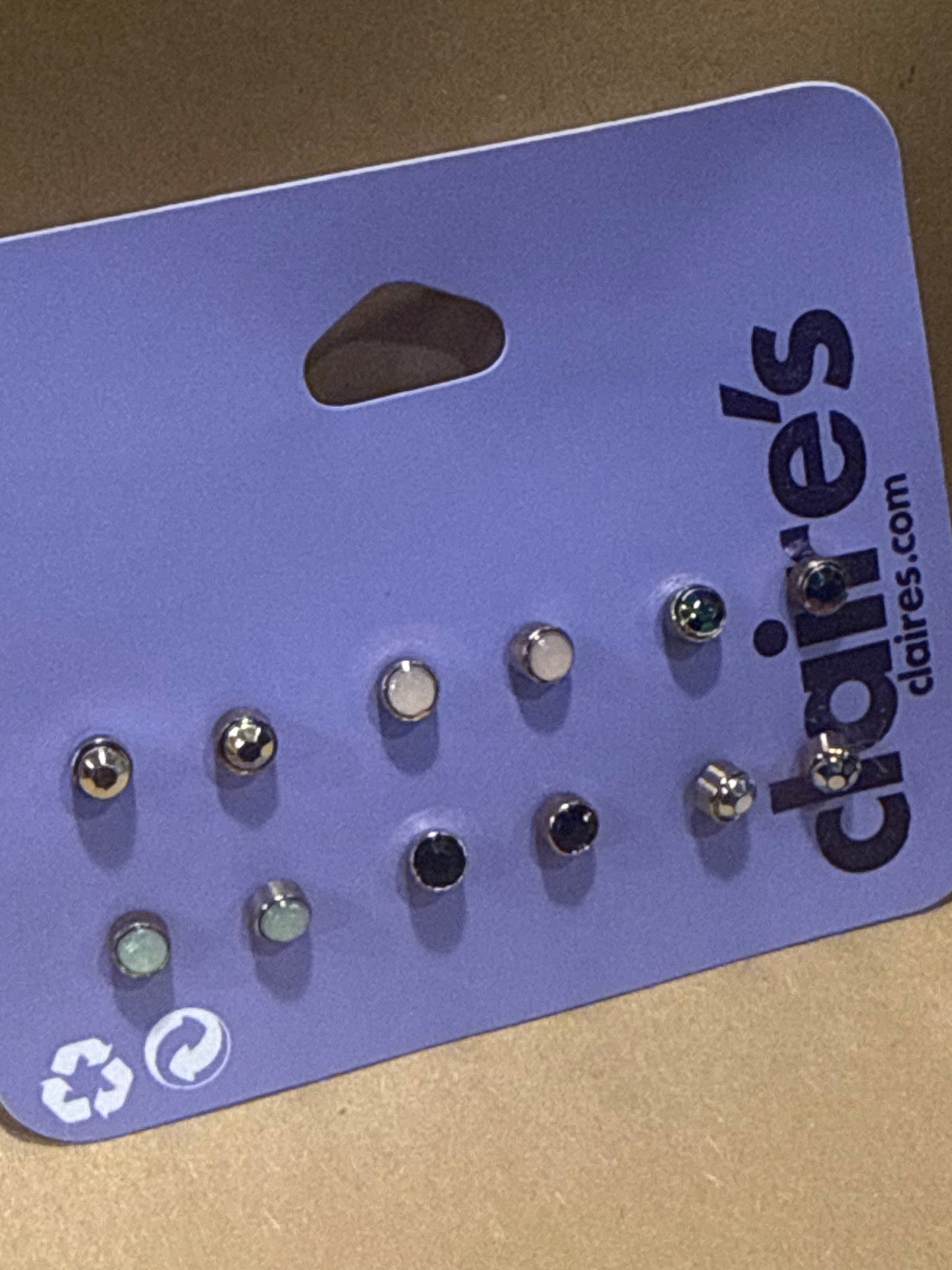 Claire’s set of 6 real stone and metal studs mini